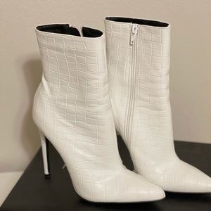 Fashion Nova Heeled Boots